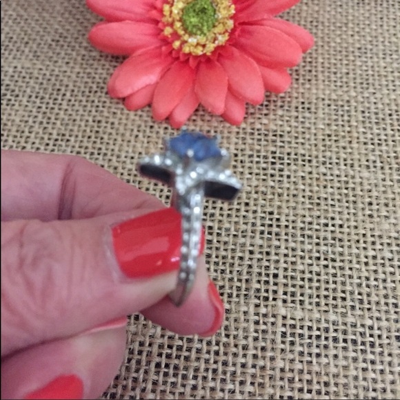 Blue Austrian Crystal Star Ring - Picture 3 of 4